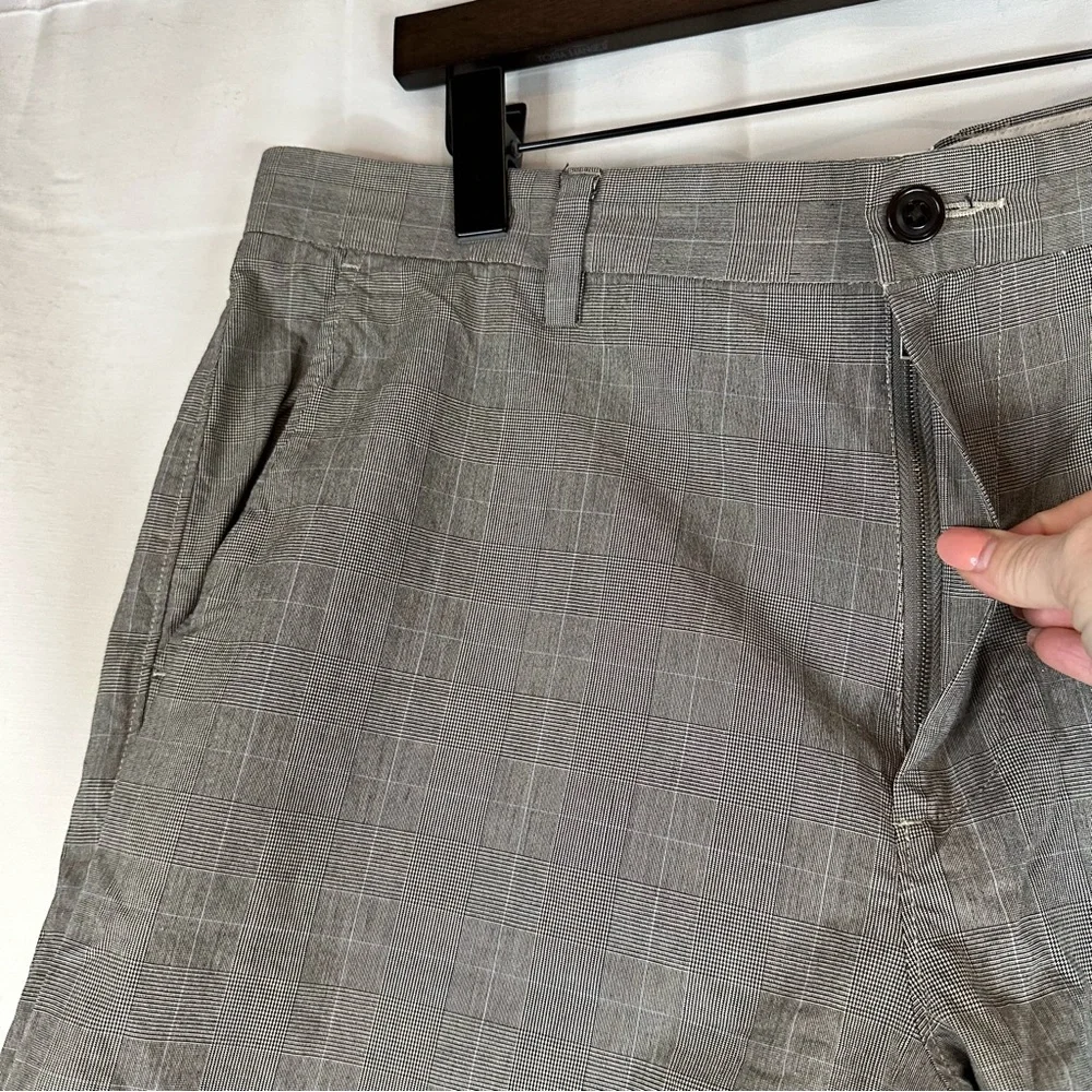 J CREW Men’s Size 36 Shorts Club Style Fit Plaid Pattern Flat Front